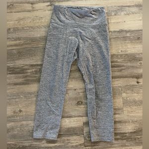 Old Navy Cropped Heather Grey Legging